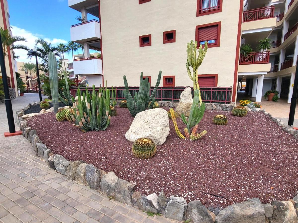 Oasis Palm Mar By Helloapartments Exterior photo