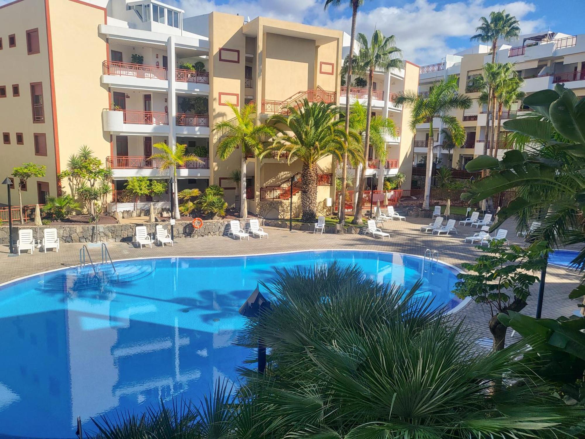 Oasis Palm Mar By Helloapartments Exterior photo